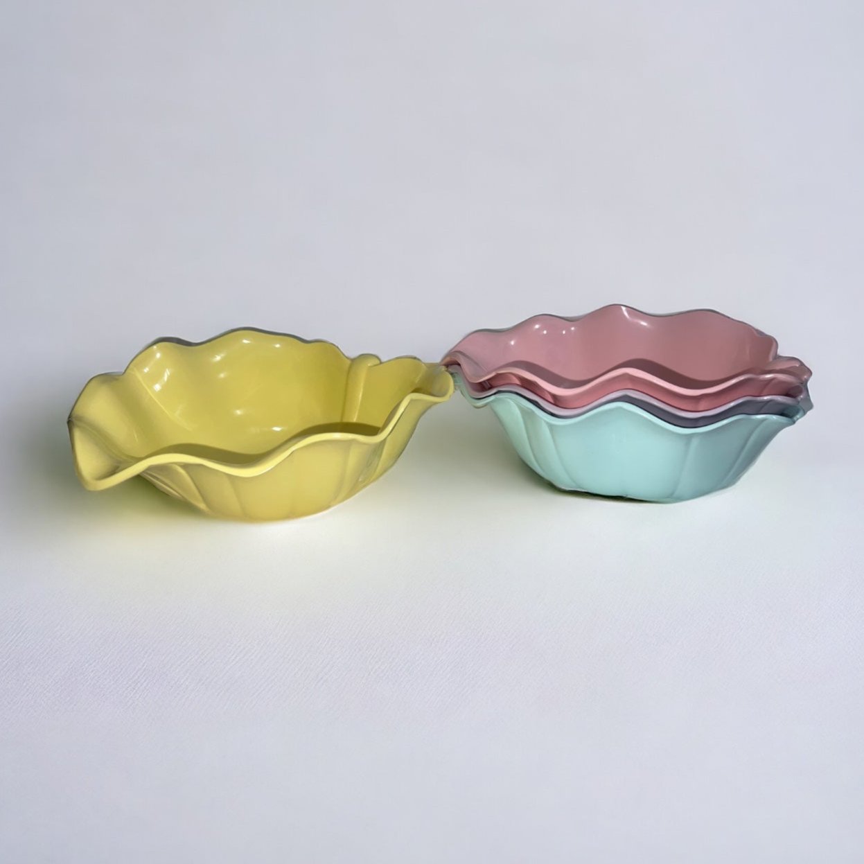 Pastel Leaf Shaped Bowl, Large